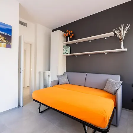 Casa Blue Moon * بافينو